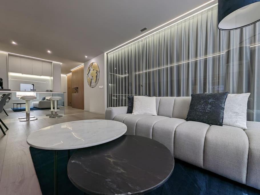 Murcia Luxury Plaza De Las Flores Apartment Exterior photo