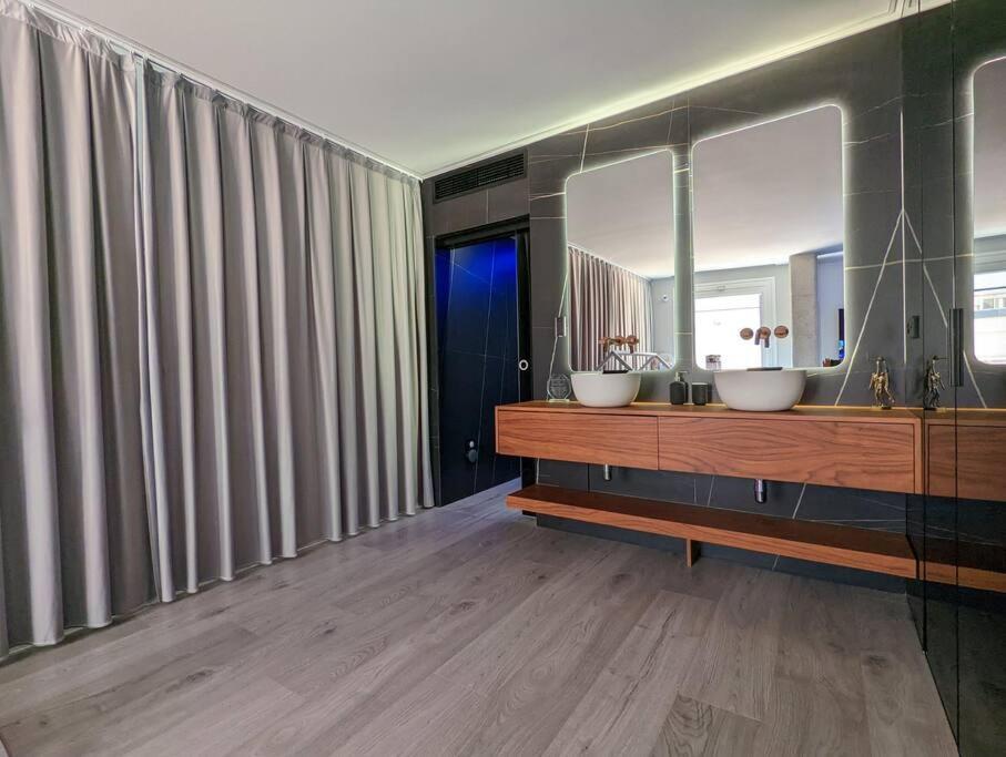 Murcia Luxury Plaza De Las Flores Apartment Exterior photo